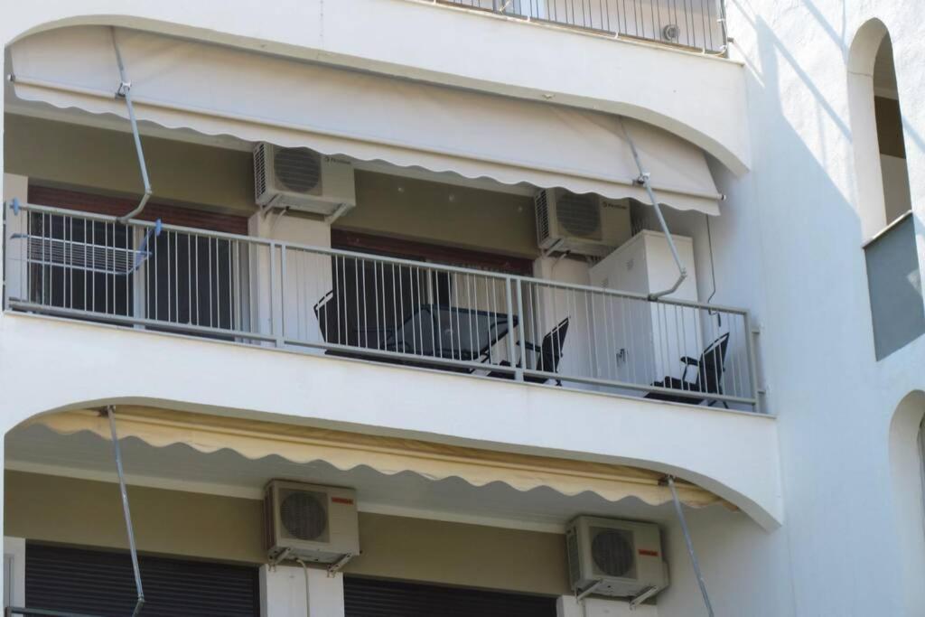 Sunrise Pearl In Attika Riviera Apt And Parking 라피나 외부 사진